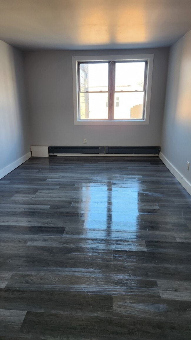 Photo - 570 Ellice Ave Unité B17