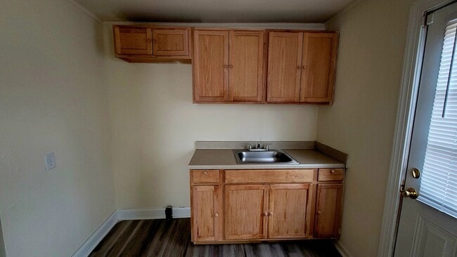 Photo - 3501 Meadowbridge Rd