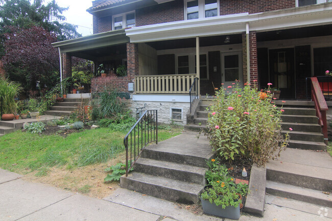 Building Photo - 388 Lamar Ave Rental