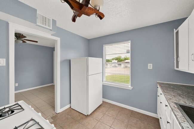 Photo - 1009 Beverly Ave