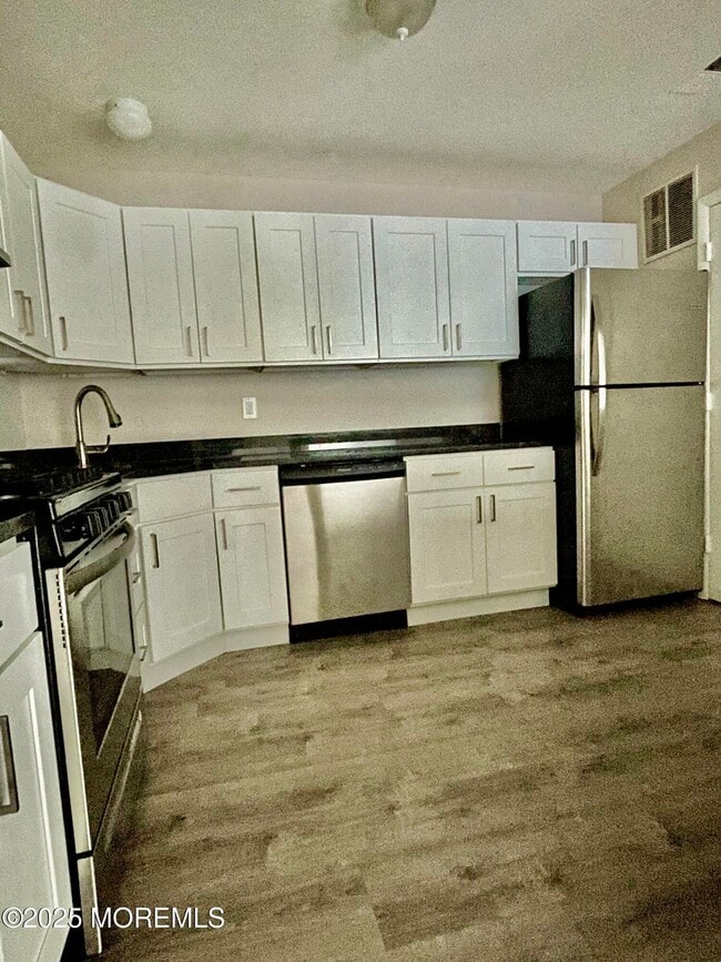 Photo - 716 Zlotkin Cir Unit 4