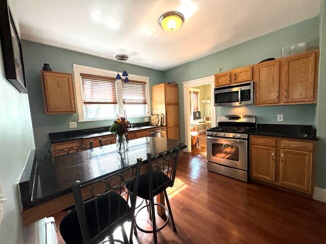 Photo - 5 8th Ave Unit 5 8th Avenue Danbury CT