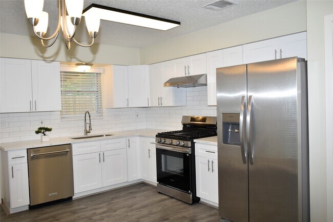 Photo - 2511 Maple Tree Ct