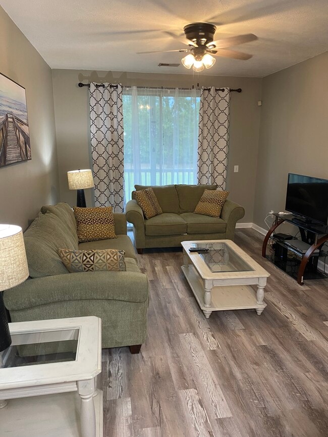Building Photo - 624 River Oaks Dr Unit 52E Rental