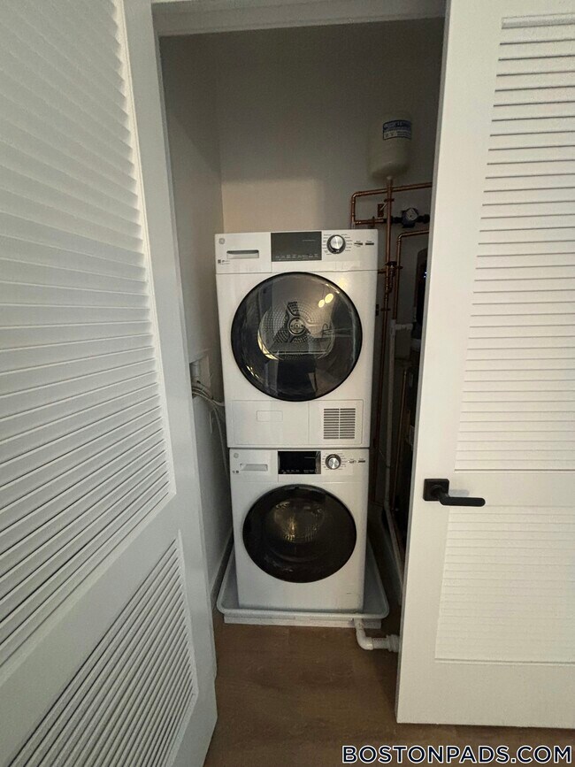 Photo - 199 Gardner St Unit 106