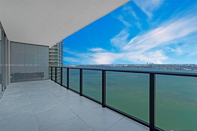 Photo - 650 NE 32nd St Condo Unit 4102