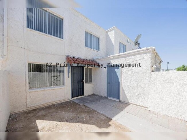 Building Photo - 5246 N 42nd Ln