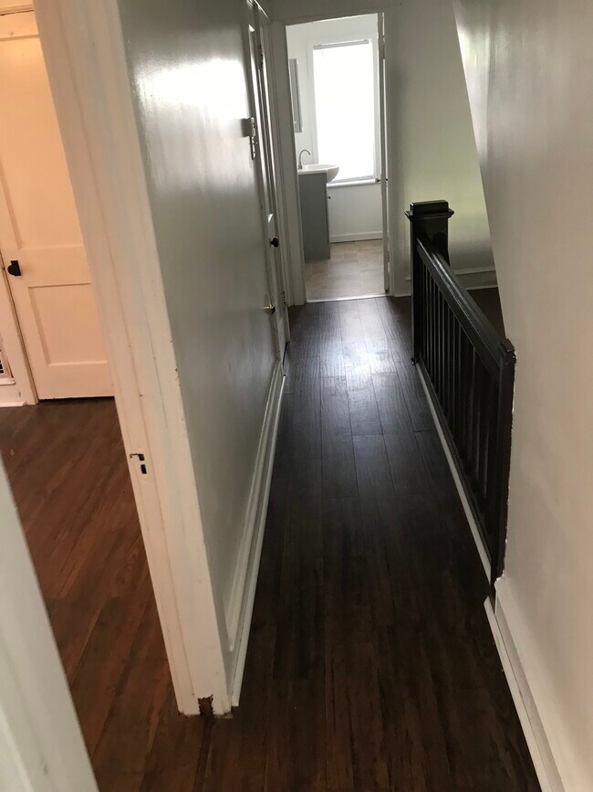 Photo - 1521 Upland St Unit B