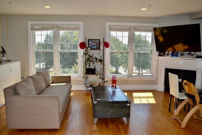 Photo - 1306 Columbia Rd Unit 4E