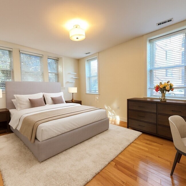 Photo - 1607 Commonwealth Ave Unit 2