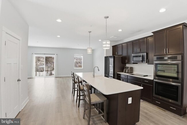 Photo - 610 Snapdragon Ct