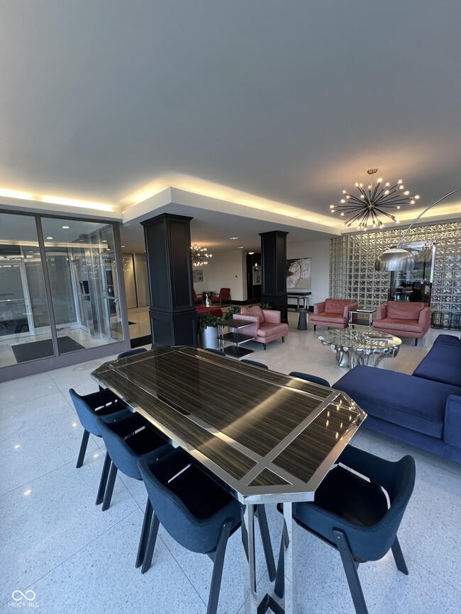 Photo - 3965 N Meridian St Unit 2D