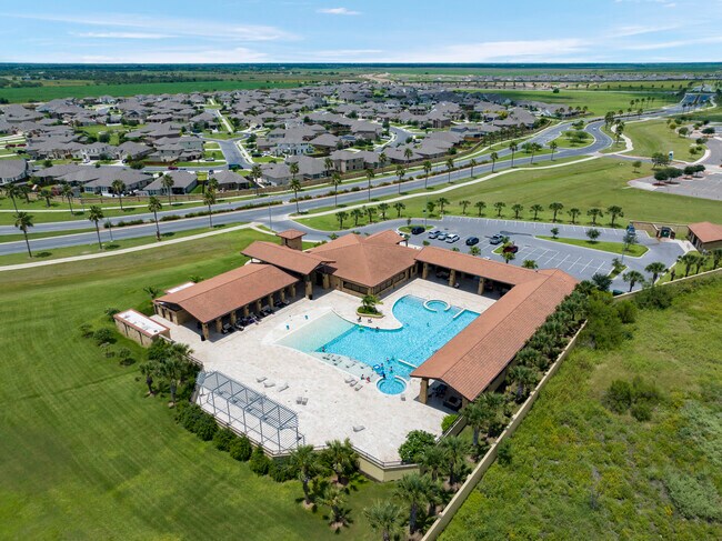 Belterra at Tres Lagos