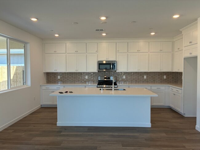 Photo - 8133 Arrowfield Way