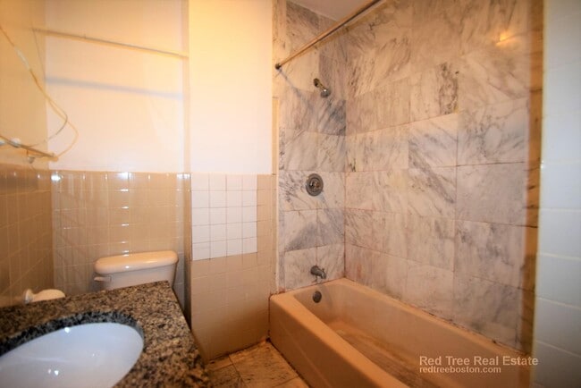 Photo - 74 Mozart St Unit 2