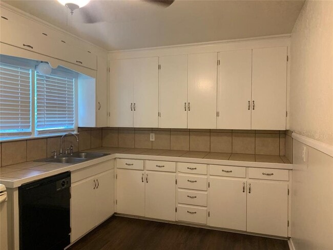 Photo - 3402 Classen Blvd