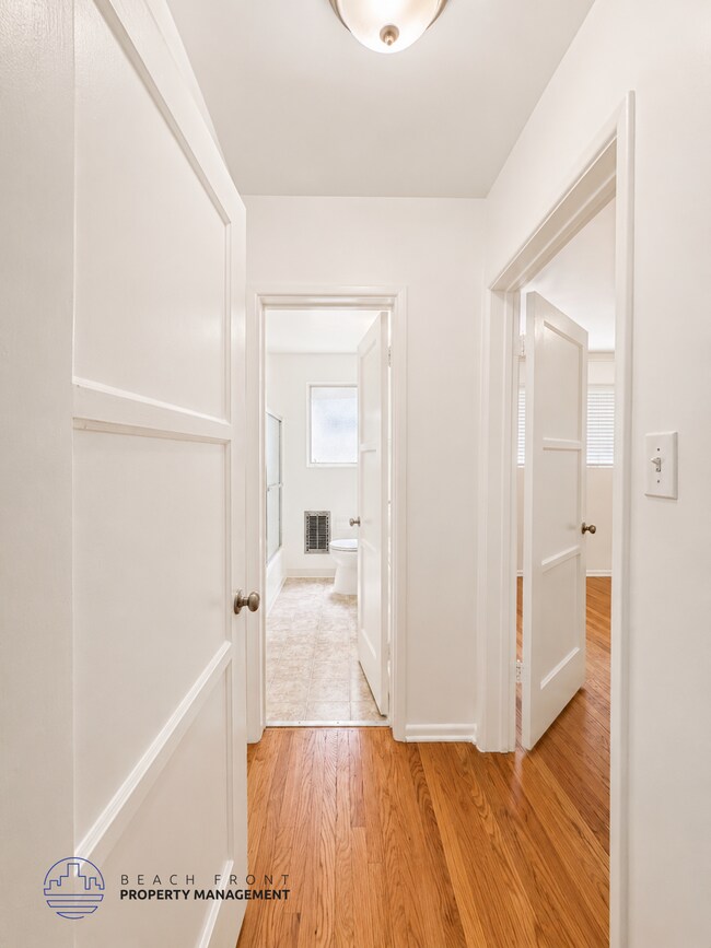3144-3152 S. Barrington Ave.