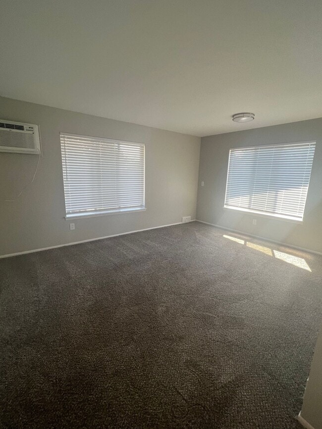 Photo - Rosewood Apartments