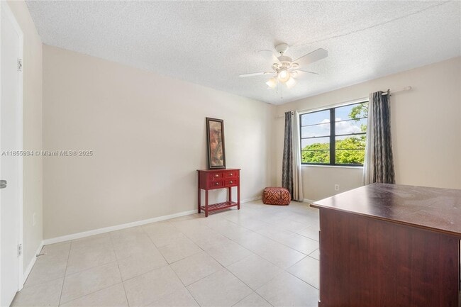 Photo - 10625 SW 112th Ave Unit 313