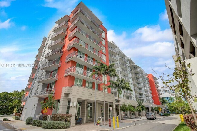 Building Photo - 7875 NW 107th Ave Unit 516