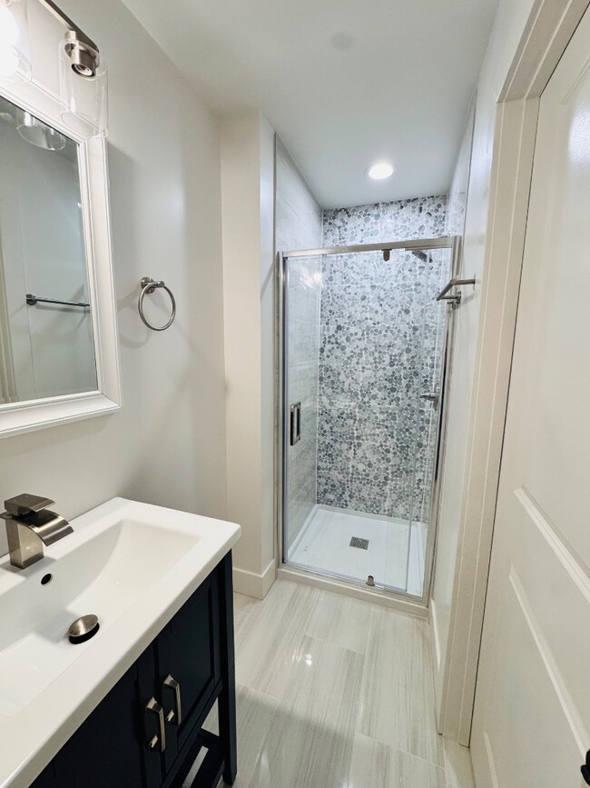 Photo - 3320 Elm Ave
