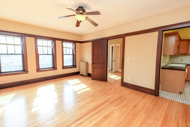 Photo - Legacy Rose Flats