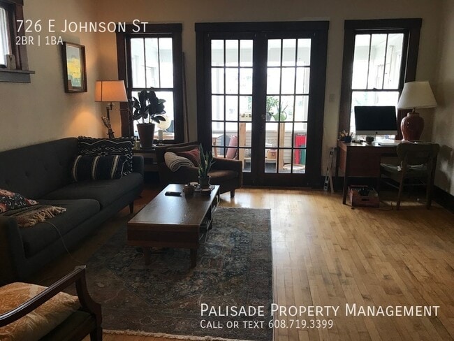 Photo - 726 E Johnson St