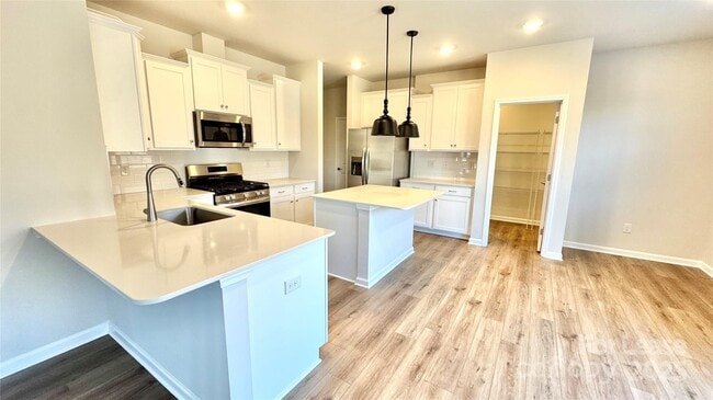 Photo - 1542 Swallow Tail Dr