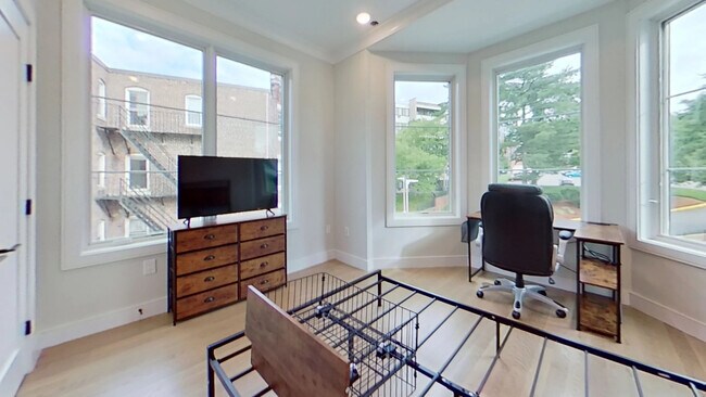 Photo - 104 Warren St Unit #6