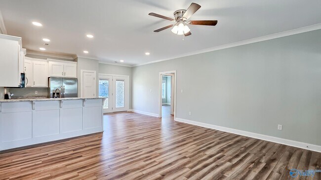 Photo - 14300 Peek Dr