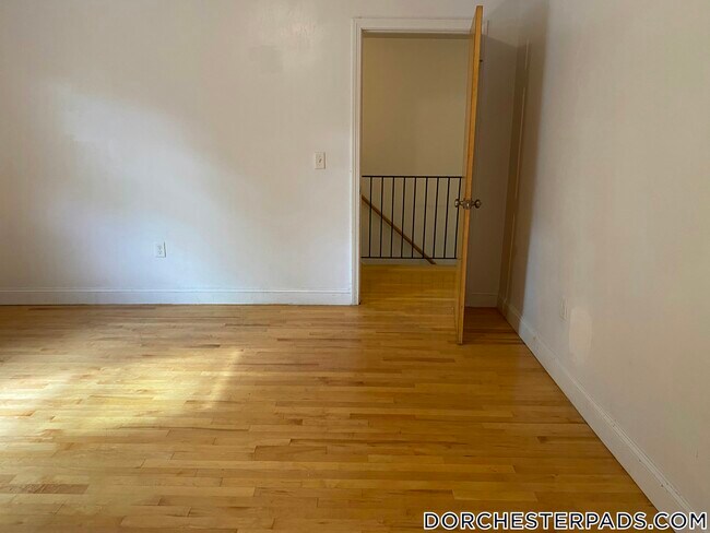 85 Stoughton St Unidad 4