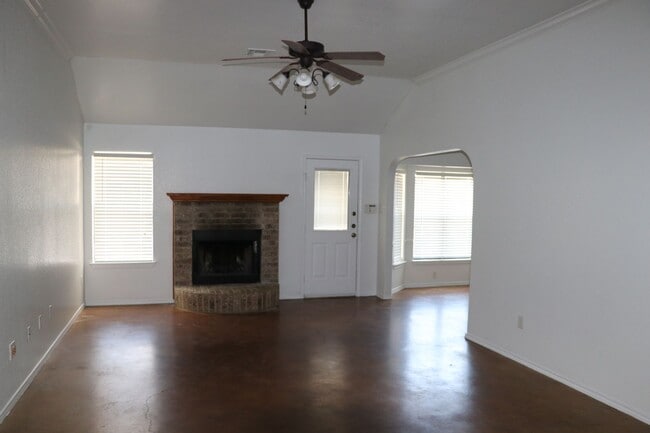 Photo - 2703 Curtis Dr