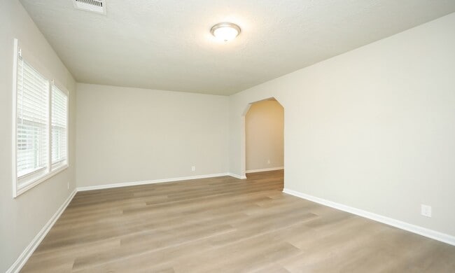 Photo - 5511 Starling St