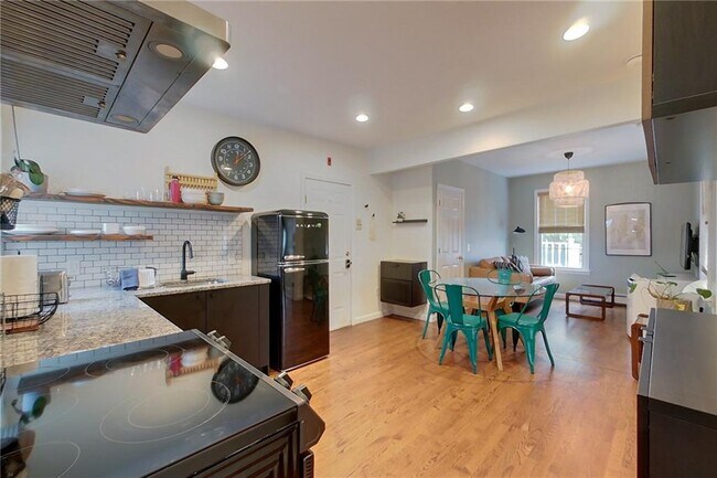 Photo - 26 Cliff Ave Unit 2