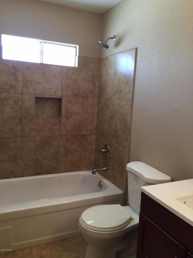 Photo - 1553 E Prince Rd