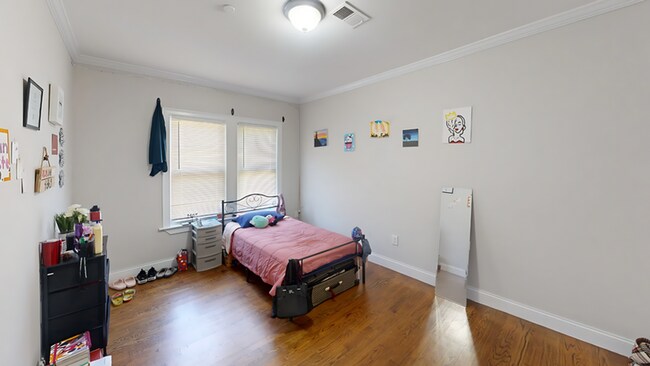 Photo - 2b apartment in Roxbury available on 9/1