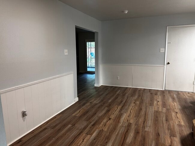 Photo - 9655 Lanward Dr