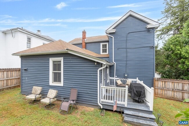 Photo - 800 Anderson St