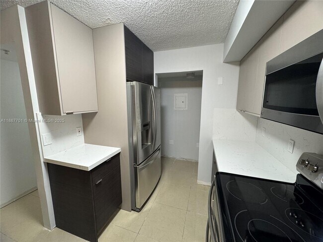 Photo - 2051 Renaissance Blvd Unidad 305
