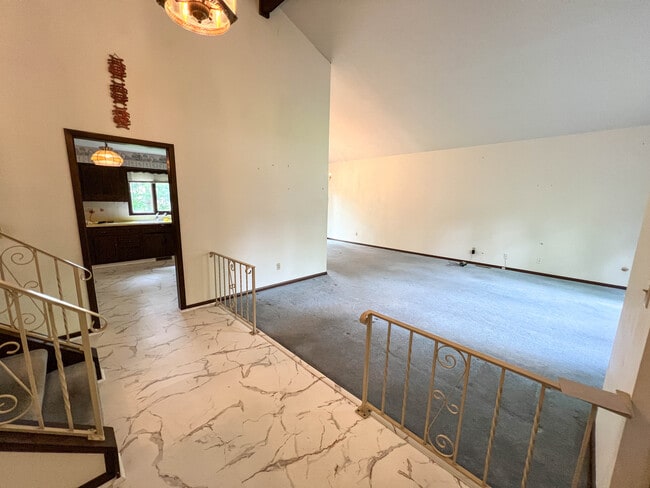 Photo - 25946 Tallwood Dr