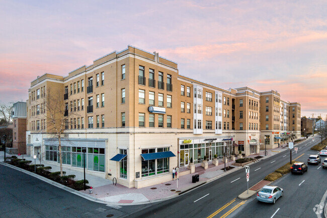 Building Photo - Northgate at Falls Church Rental