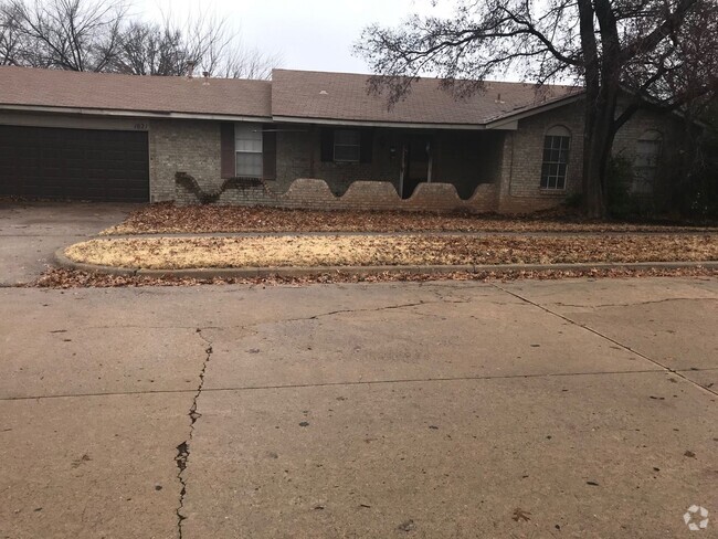 Building Photo - Edmond Home Ready for Occupancy