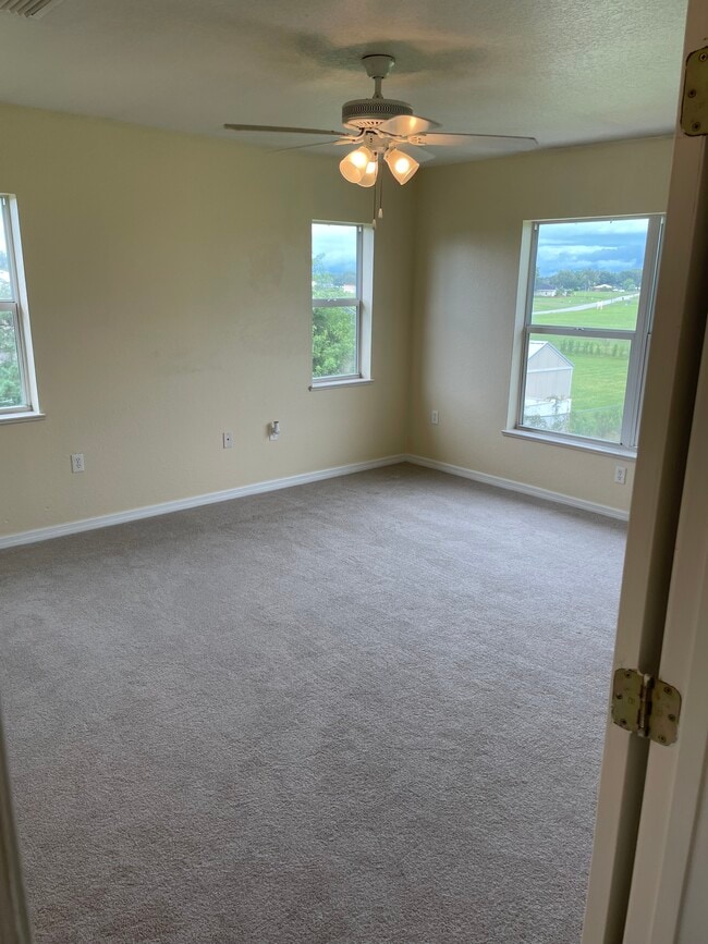 Photo - 127 Madrid Dr