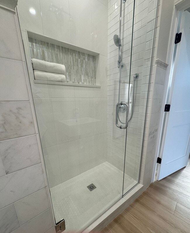 Photo - 601 Green Bay Rd Unit 204