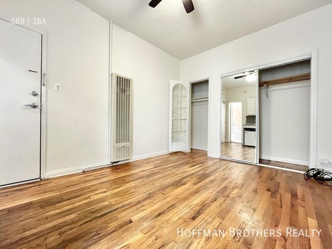 Photo - 836 Sanborn Ave Unidad 304