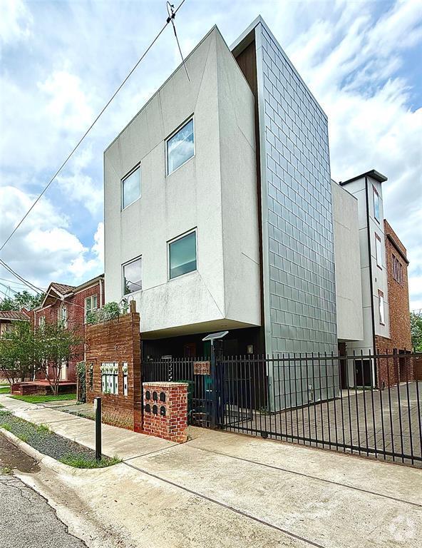 Building Photo - 1311 Isabella St Rental