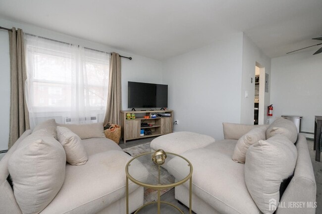 Photo - 289 Main St Unit 11N