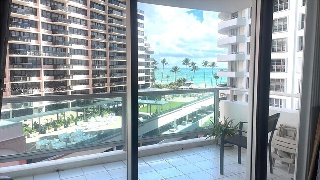 Photo - 5161 Collins Ave Unit 603