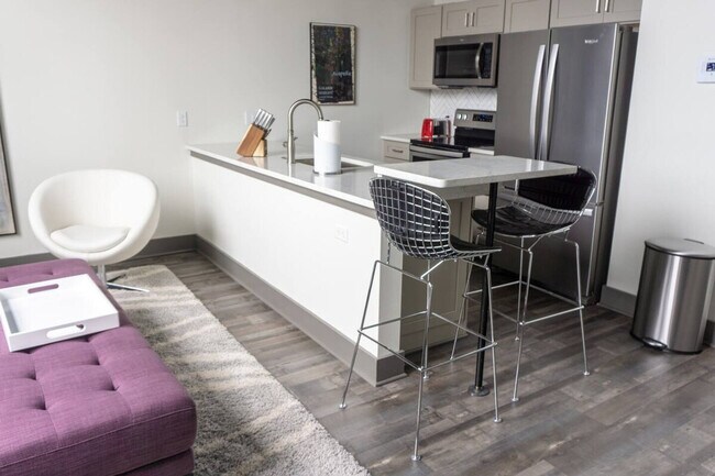 Photo - 350 East Ave Unidad ID1094661P