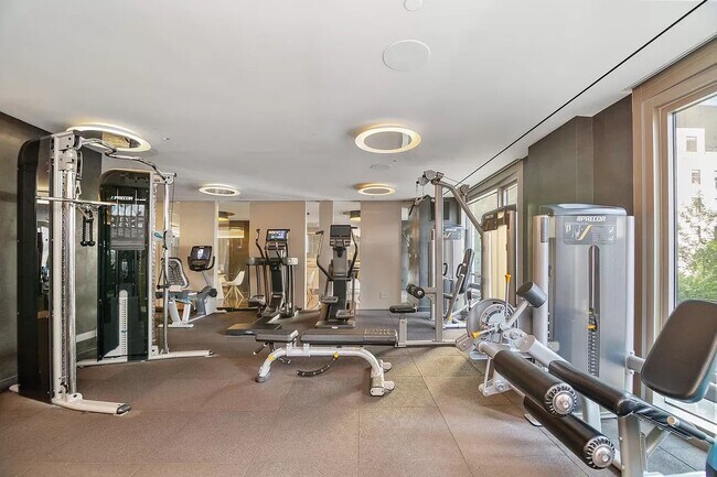 572 Eleventh Avenue - 572 Eleventh Avenue Apartment Unit 3D